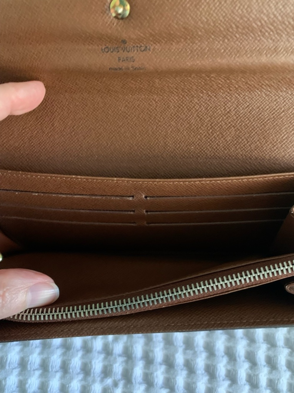 Louis Vuitton Brown Monogram Sarah Wallet - Picture 10 of 12
